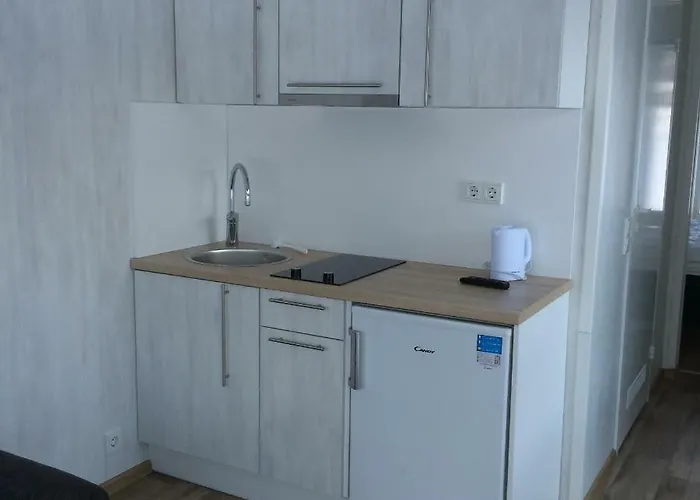 אכסניה Mjosvang Kafe Vang I Valdres