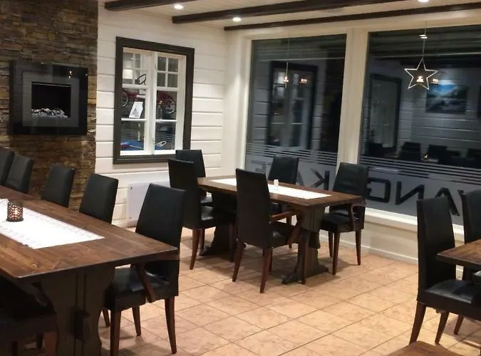 אכסניה Mjosvang Kafe Vang I Valdres